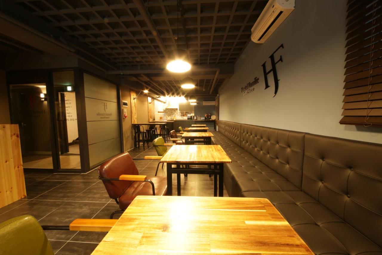 Hostel Familie Busan Station Exteriör bild