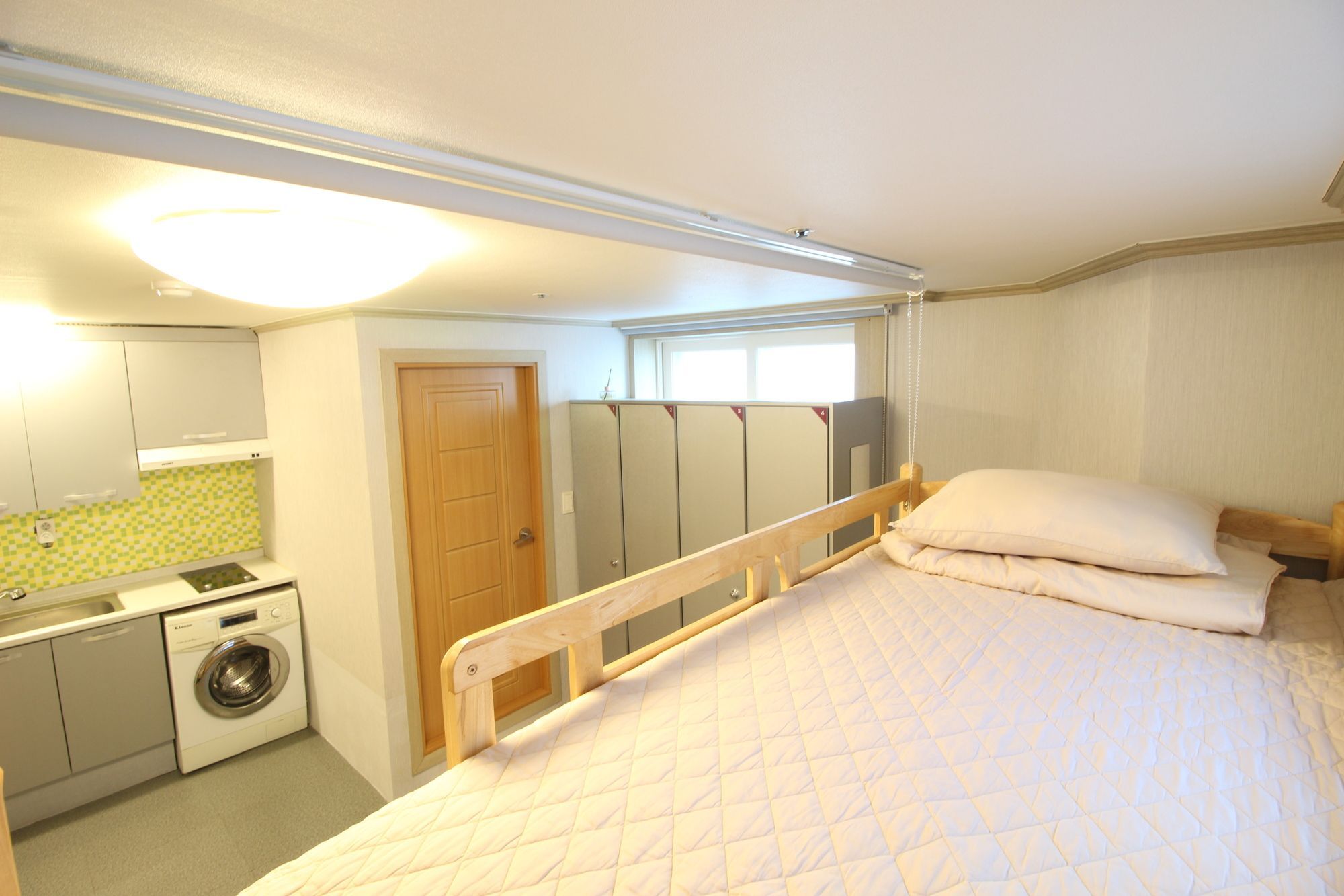 Hostel Familie Busan Station Exteriör bild